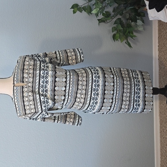 J McLaughlin Catalina Cloth Blue Patterned Sheath 3/4 Sleeves Dress Sz Medium - Picture 6 of 13